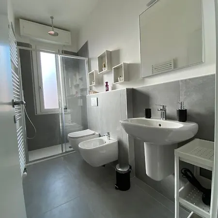 The Chic Apartment *